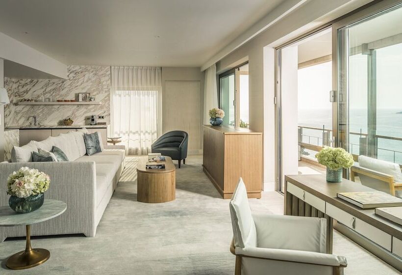 سوییت با چشم‌انداز دریا, Four Seasons Astir Palace Athens