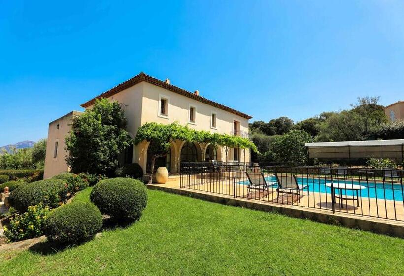 Вилла 1 Спальня Вид на Сад, La Villa Calvi
