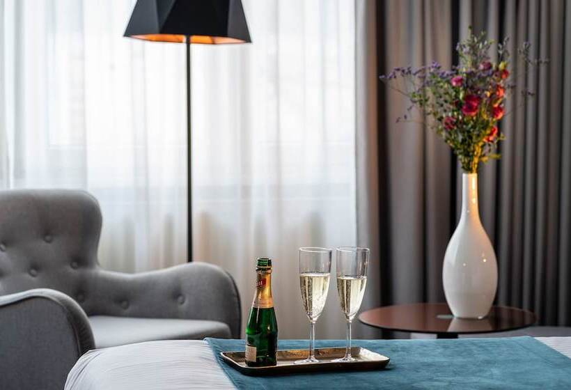 اتاق راحتی سه تخته, Leonardo Boutique Hotel Berlin City South