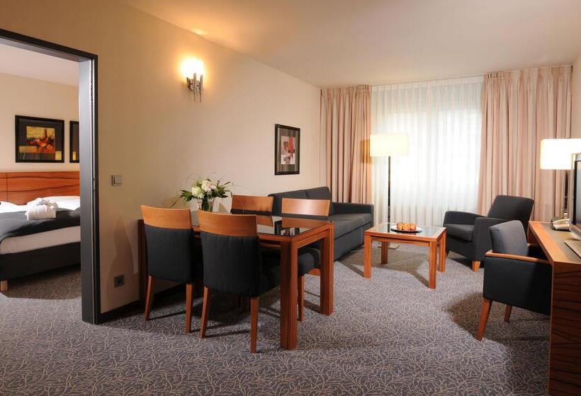 Люкс Сеньор, Maritim Hotel München