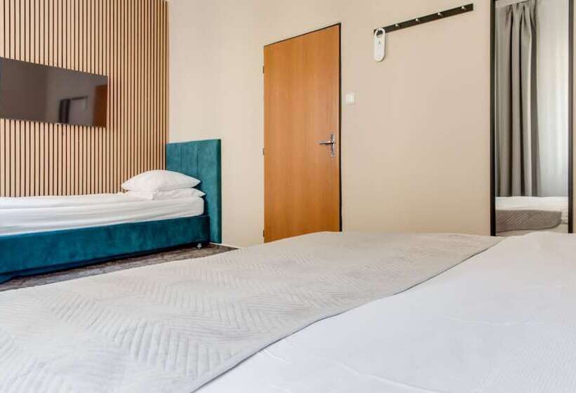 Quarto Triplo Estandar, Andante