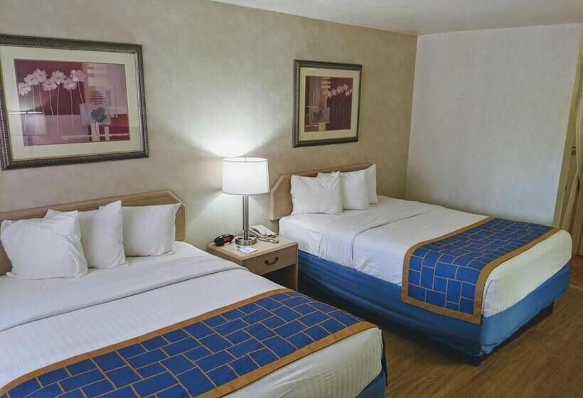 Номер Стандарт, Days Inn By Wyndham Bullhead City