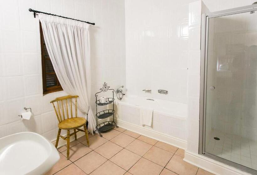 Номер Superior Кровать Кинг, Matoppo Inn