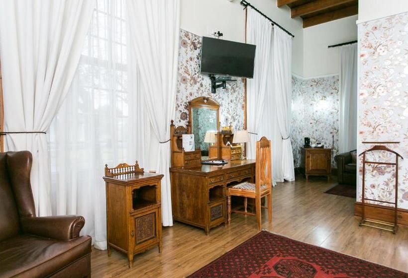 Семейный Номер Deluxe, Matoppo Inn