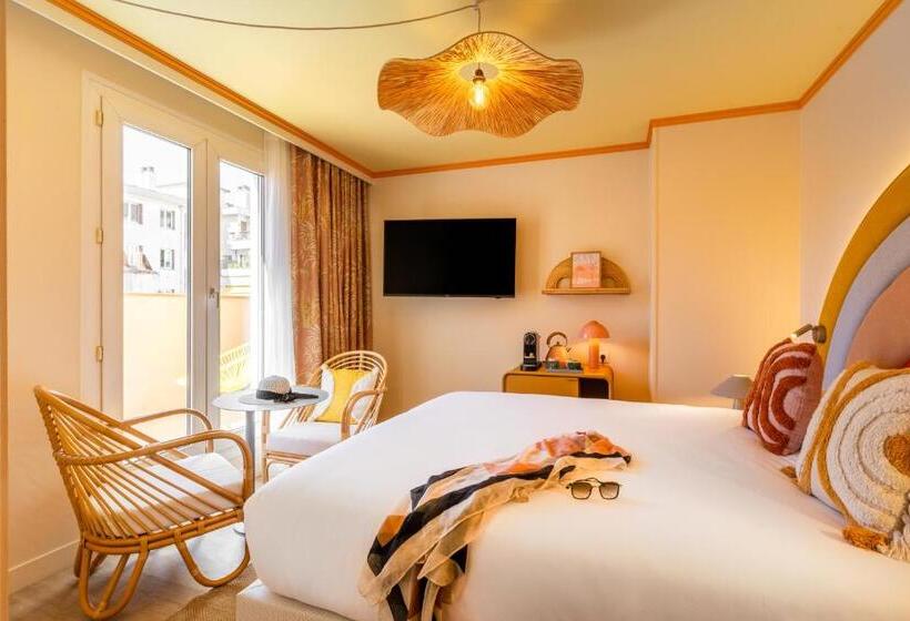 스탠다드 테라스 룸, Nice Pam Hotel Fully Renovated