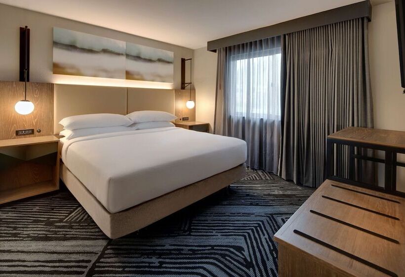 Люкс, Embassy Suites By Hilton San Rafael Marin County