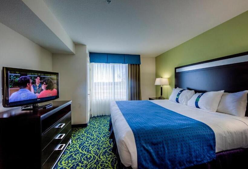 패밀리 스위트, Holiday Inn Express Richmond, An Ihg