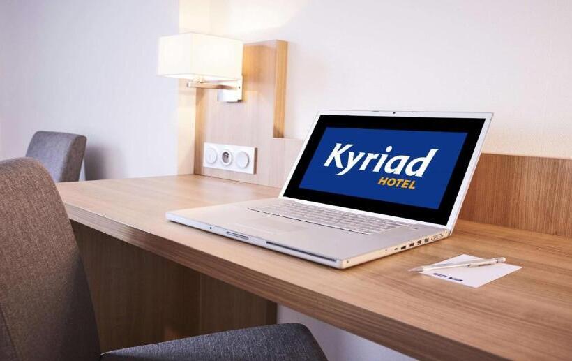 스탠다드 룸 더블 침대, Kyriad Genève St Genis Pouilly
