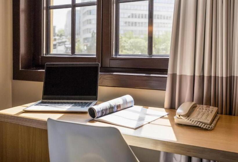 Standard Single Room Single Bed, Ibis Hotel Brussels Off Grand Place