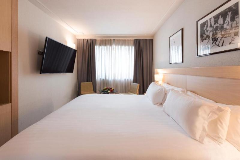 اتاق لوکس سه تخته, Suites Plaza Hotel & Wellness Andorra
