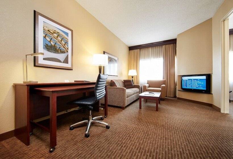 Люкс с Балконом, Doubletree Suites By Hilton Hotel Cincinnati   Blue Ash