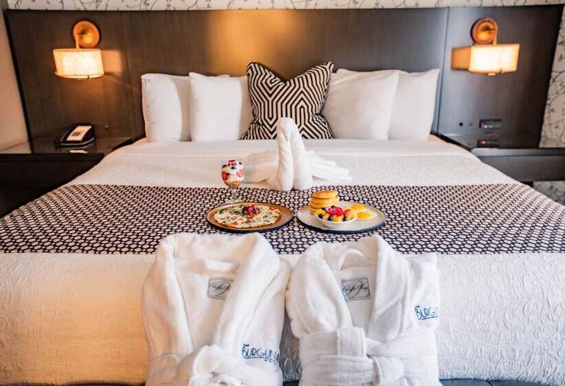 스위트, The Burgundy Hotel, Tapestry Collection By Hilton