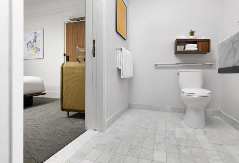 اتاق استاندارد برای معلولان, Hotel Seville Nomad