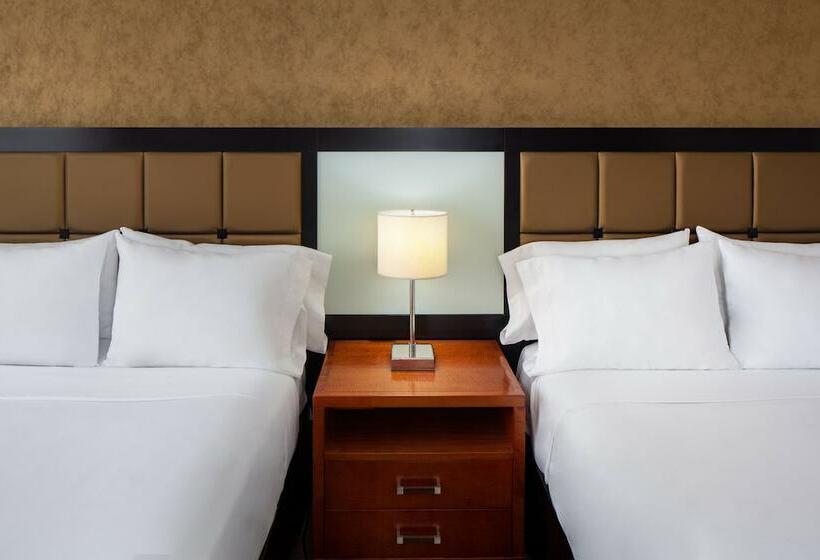 اتاق سوپریور, Millennium Hotel Broadway Times Square