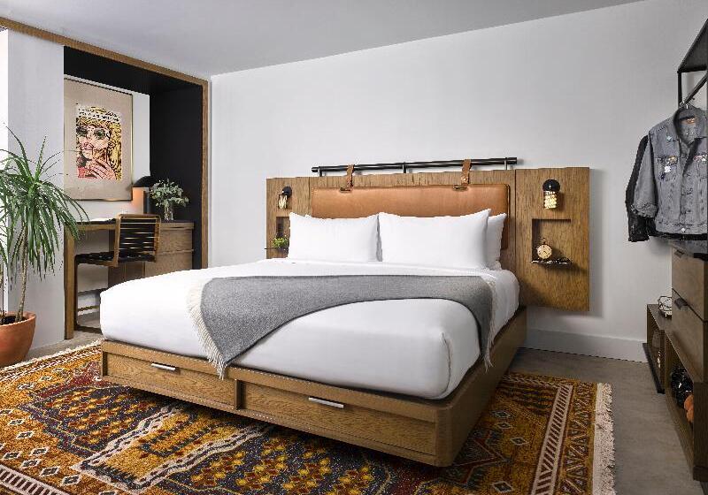 스탠다드 룸 킹사이즈 침대, Vignette Collection Yours Truly Dc, An Ihg