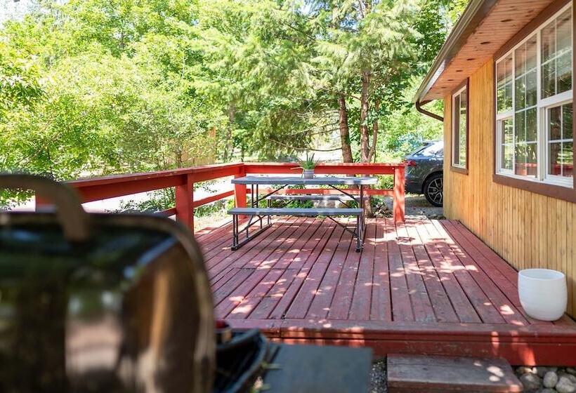 小室, Barefoot Villas And Retreat