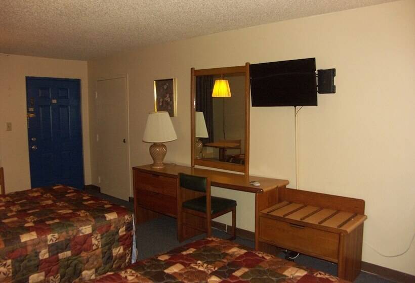 스탠다드 룸 더블 침대 2개, Deerwood Inn And Madison Campground