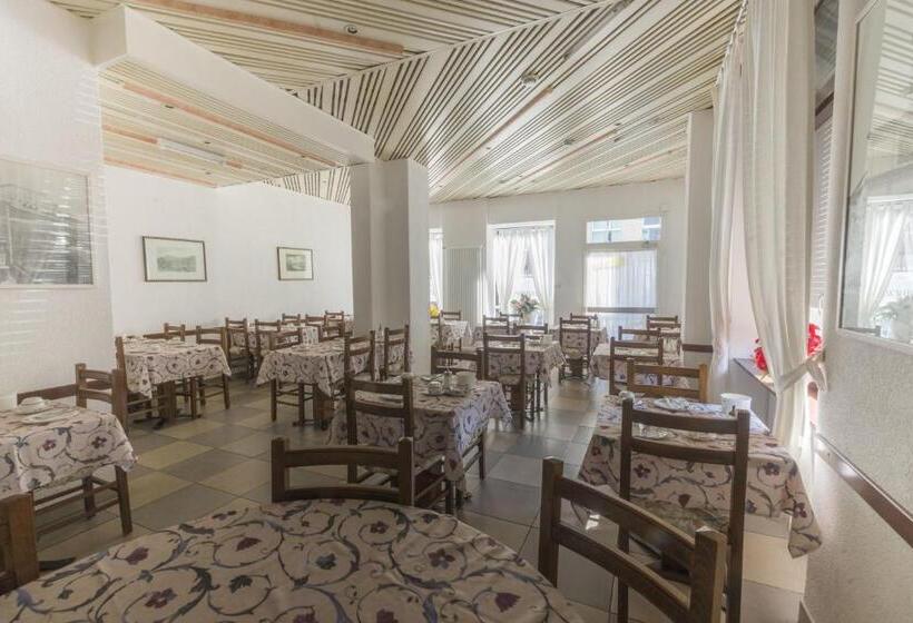اتاق استاندارد یک تخته با بالکن, Besso Lugano Center