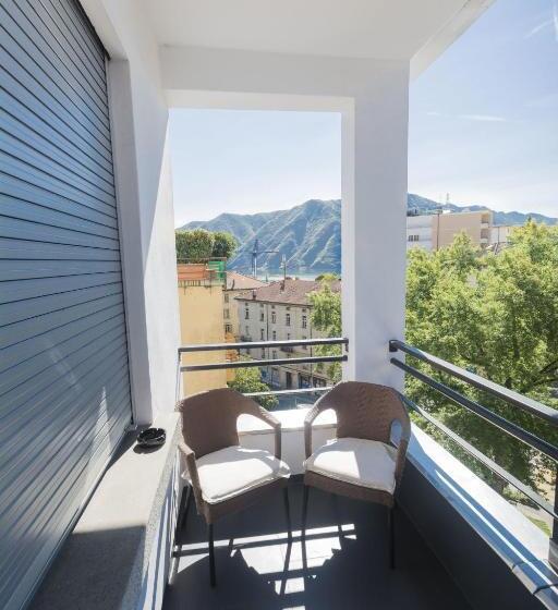 اتاق استاندارد یک تخته با بالکن, Besso Lugano Center