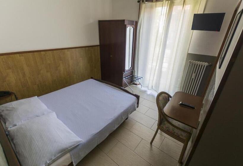 اتاق استاندارد یک تخته با بالکن, Besso Lugano Center