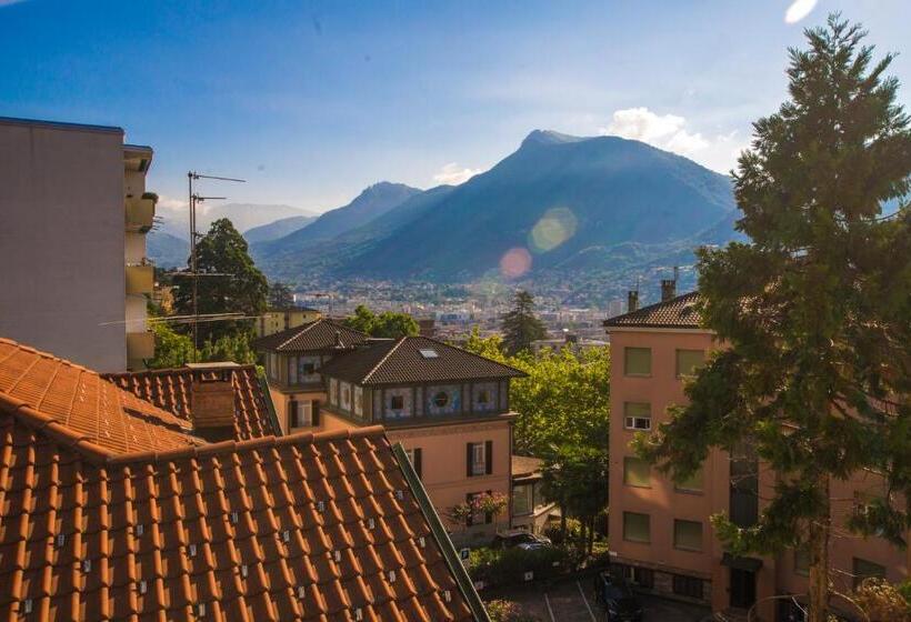 اتاق استاندارد یک تخته با بالکن, Besso Lugano Center