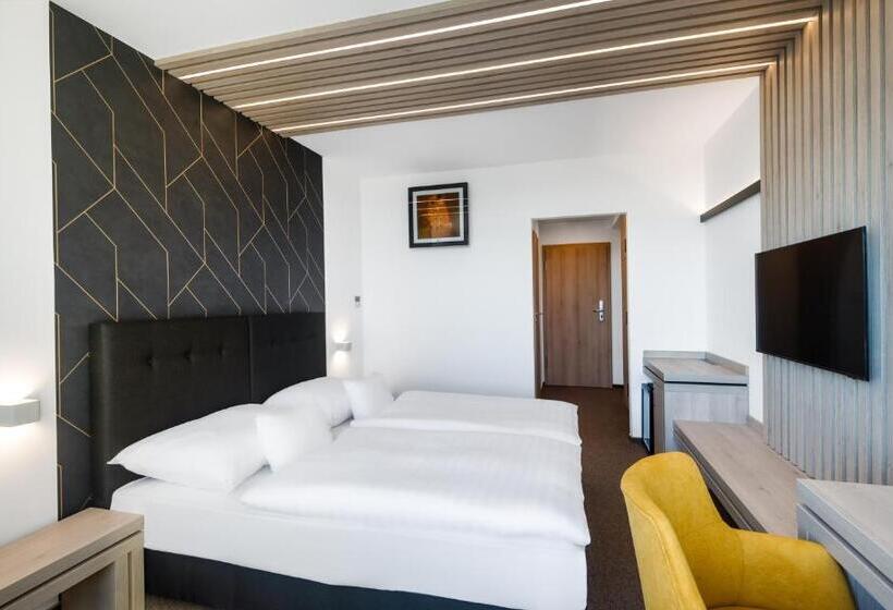 اتاق استاندارد با بالکن, Hunguest Helios Hévíz