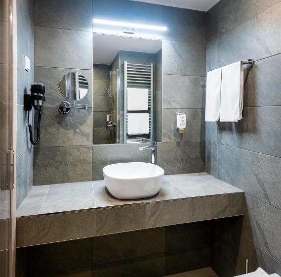 اتاق استاندارد با بالکن, Hunguest Helios Hévíz