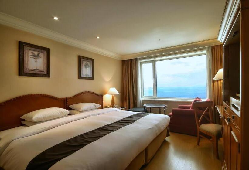 اتاق لوکس با چشم‌انداز دریا, Jeju Oriental Hotel & Casino