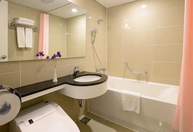 اتاق لوکس با چشم‌انداز دریا, Jeju Oriental Hotel & Casino