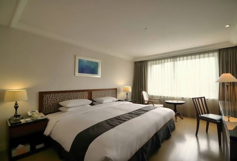 Deluxe Room Mountain View, Jeju Oriental Hotel & Casino
