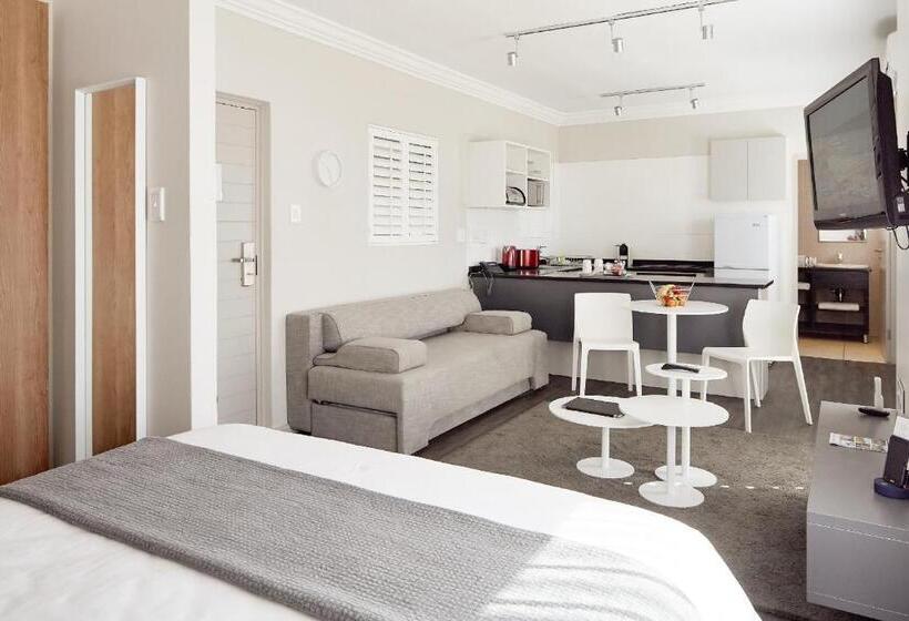 Superior Studio Sea View, First Group Riviera Suites