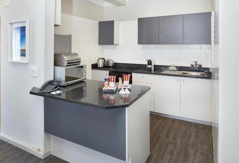 آپارتمان 2 خوابه با چشم‌انداز دریا, First Group Riviera Suites