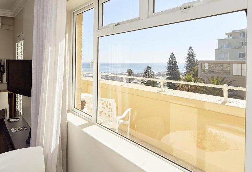 استودیو لوکس با چشم‌انداز دریا, First Group Riviera Suites