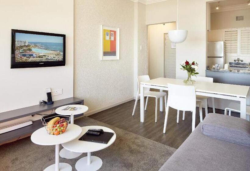 آپارتمان 1 خوابه با چشم‌انداز دریا, First Group Riviera Suites
