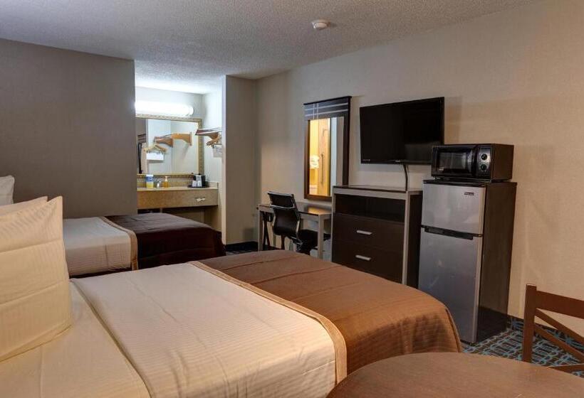 Номер Стандарт 2 Двуспальные Кровати, Deluxe Inn   Fayetteville I 95