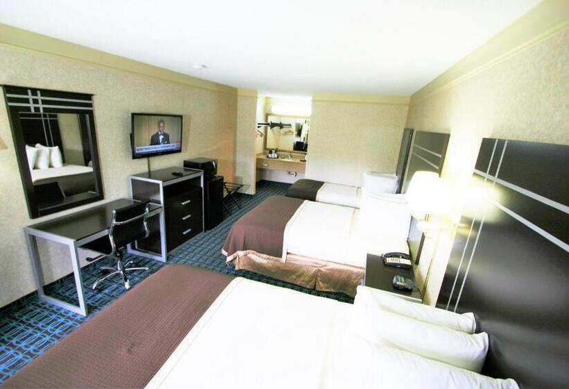 Трехместный Номер Базовый, Deluxe Inn   Fayetteville I 95