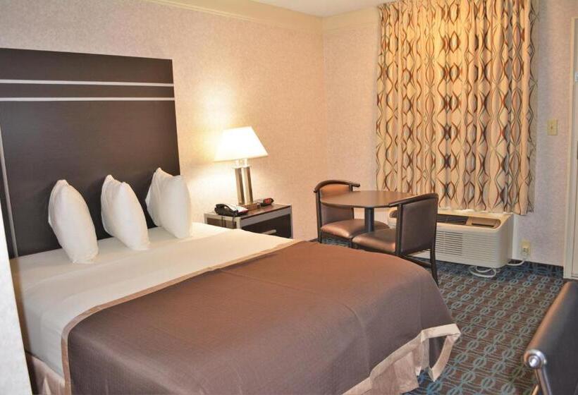 Номер Стандарт, Deluxe Inn   Fayetteville I 95