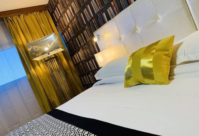 Номер Superior, Grand Hôtel De Nîmes 4 étoiles