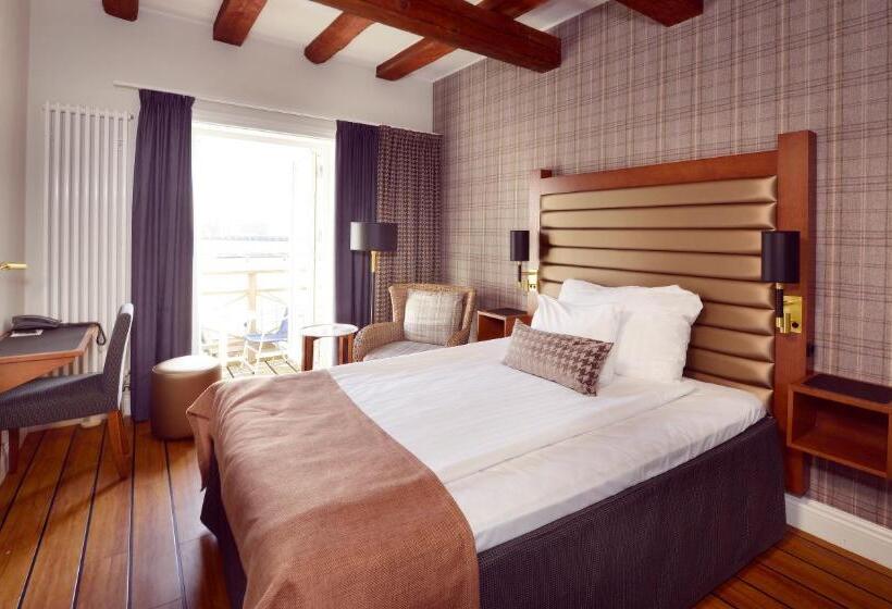 标准间带阳台, Clarion Collection Hotel Packhuset