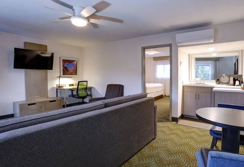 سوئیت پریمیوم, Greentree Inn Sedona