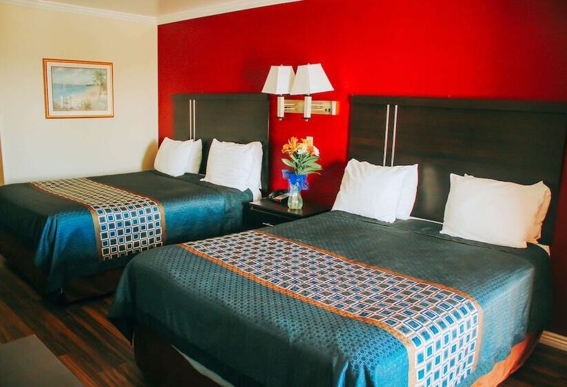 스탠다드 룸 더블 침대 2개, Rodeway Inn & Suites