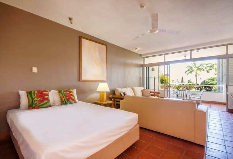 Семейные Апартаменты, Club Tropical Resort   Official Onsite Reception & Check In