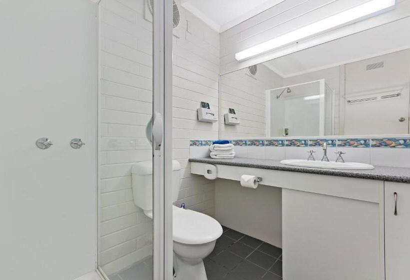 패밀리 룸, Mahogany Motel Warrnambool