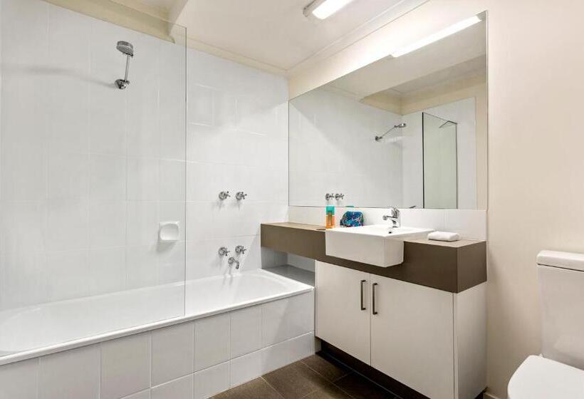 스탠다드 룸 킹사이즈 침대, Comfort Apartments Royal Gardens