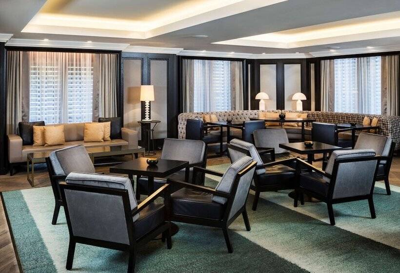 이그제큐티브 룸, Hilton Vienna Plaza