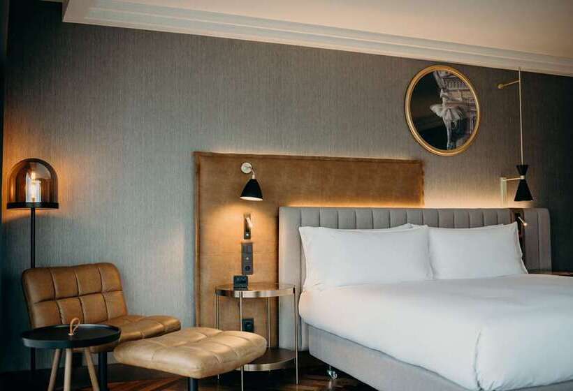 스탠다드 룸 킹사이즈 침대, Hilton Vienna Plaza