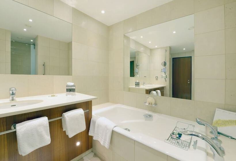 Номер Премиум, Canary Riverside Plaza