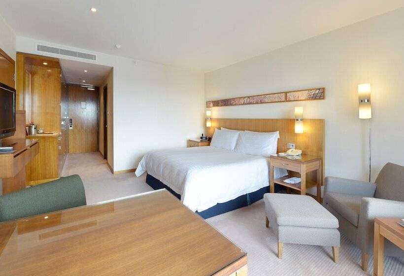 Номер Премиум, Canary Riverside Plaza