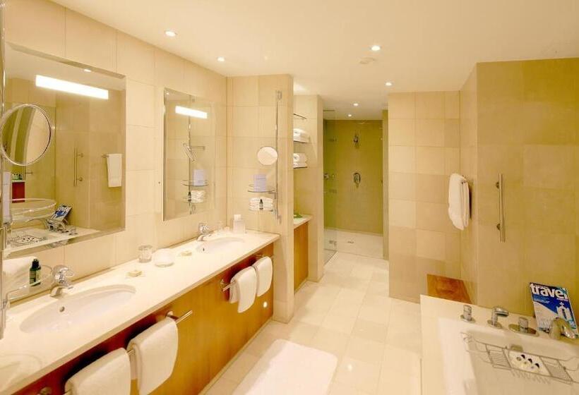 Президентский Люкс, Canary Riverside Plaza