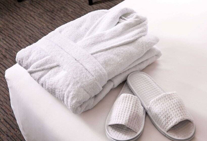 Номер Престиж, Mercure Chester Abbots Well